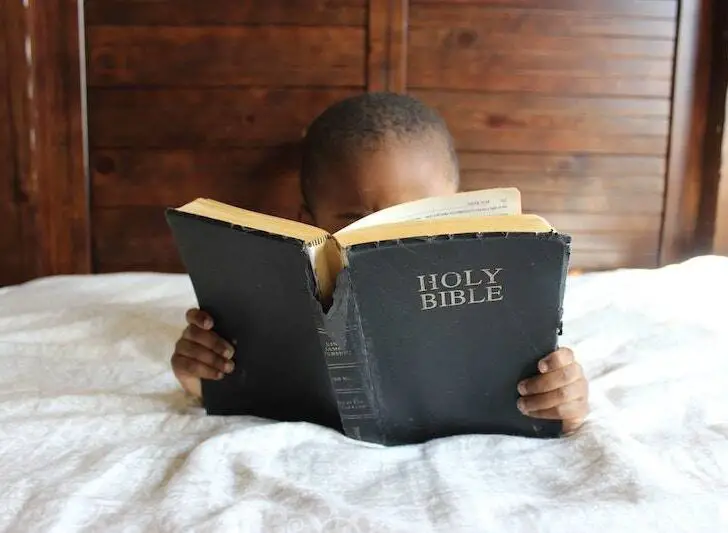 Bedtime Prayers for Kids: 15 Awesome