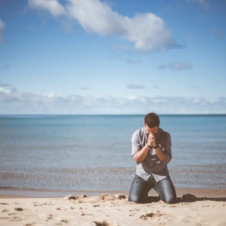 35 Helpful Benefits of Praying In The Spirit